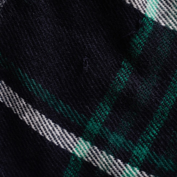 NWOT 💚💙 Urban Outfitters Plaid Hooded Poncho Wrap - O/S Navy Blue & Green - Picture 11 of 12